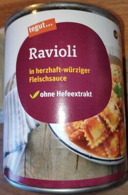 Ravioli in Tomaten-Fleisch-Sauce