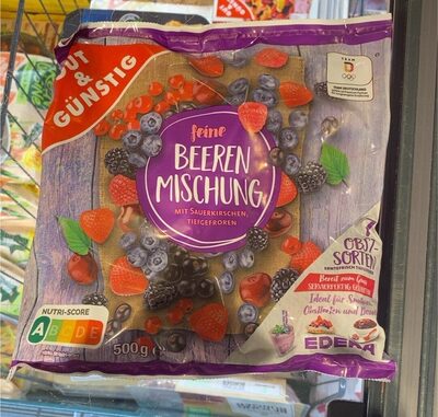 feine Beerenmischung mit Sauerkirschen
