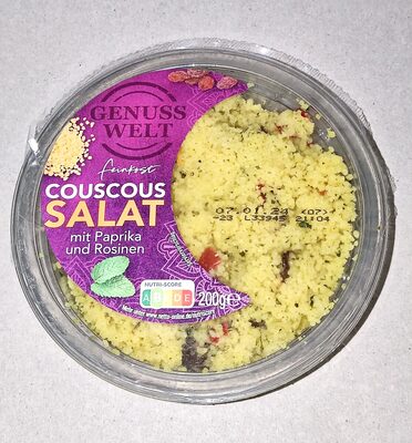 Couscous-Salat mit Paprika und Rosinen
