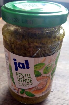 Pesto Verde mit Basilikum und Käse