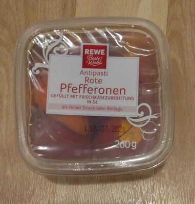 Rote Pfefferonen gefüllt mit Frischkäsezubereitung