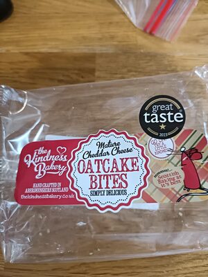 Mature Cheddar Cheese Oatcake Bites