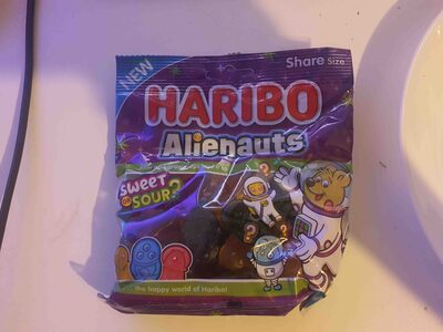 Alienauts