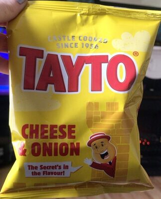 Cheese and onion flavoured patato chips