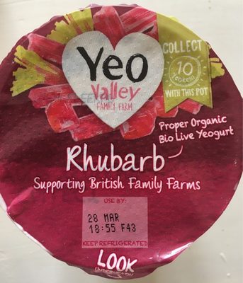 Rhubarb yeogurt