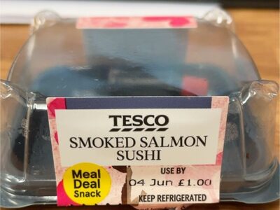 Smoked salmon sushi