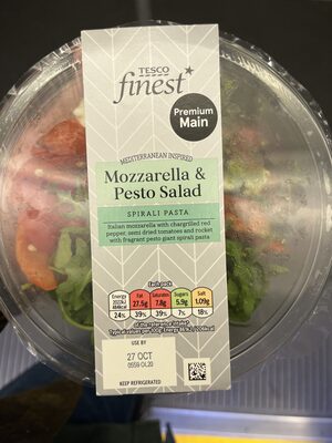 Mozzarella & Pesto Pasta Salad