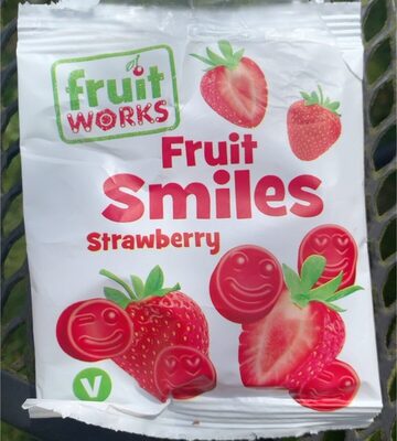 fruit WORKS Fruit Smiles Strawberry