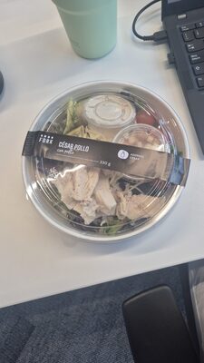 CÉSAR POLLO con palta