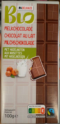 Chocolat au lait aux noisettes