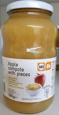 Apple compote with pieces