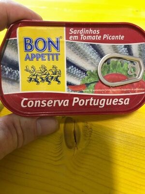 Sardinen in pikanter Tomatensauce