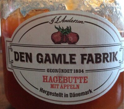 Hagebutte mit Äpfeln