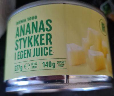 Ananas i stykker