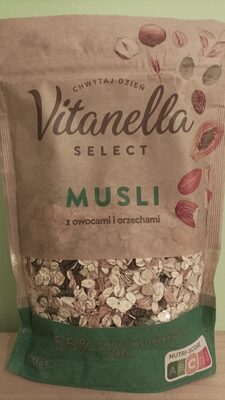 Musli z owocami i orzechami