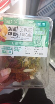 Salată De Paste Cu Roșii Uscate