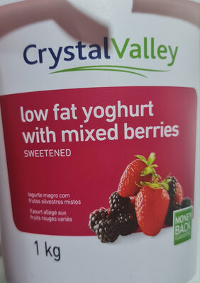 low fat yoghurt with mixed berries