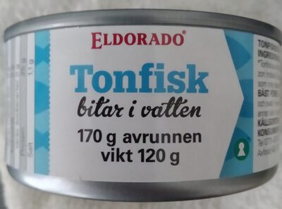 Tonfisk bitar i vatten