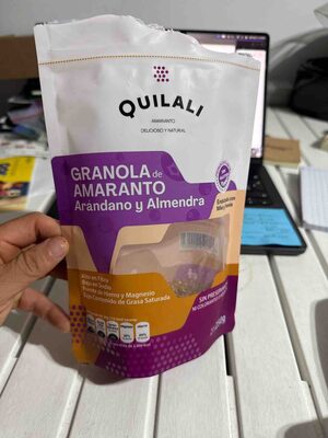 Granola De Amaranto Arándano Y Almendra