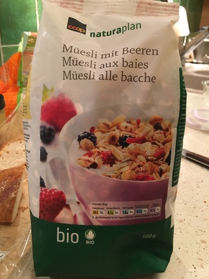 Müesli mit Beeren