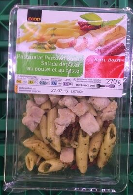 Salade de pâtes au poulet et au pesto