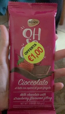 Cioccolato al latte con ripieno al gusto fragola
