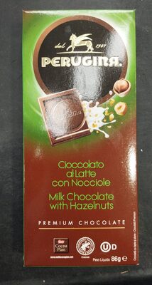 Cioccolato al latte con nocciole