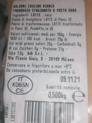 Galvani cascina bianca. Formaggio stagionato a pasta dura