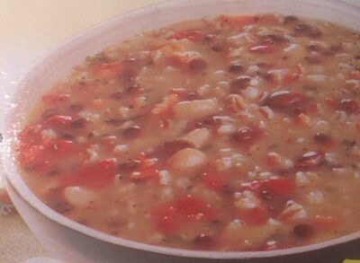 Zuppa farro e legumi