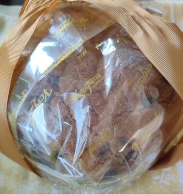 Dolce di Natale vegano con gocce di cioccolato