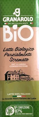Latte biologico parzialmente scremato a lunga conservazione