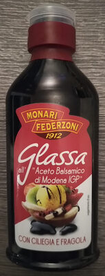 Glassa all'"aceto balsamico di Modena IGP" con ciliegia e fragola