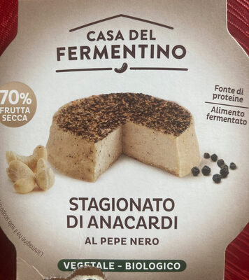 Stagionato di anacardi al pepe nero