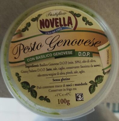Pesto genovese con basilisco genovese
