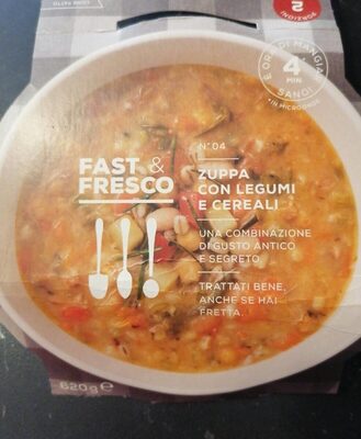 Zuppa con i legumi e i cereali