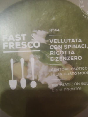 Vellutata con spinaci ricotta e zenzero