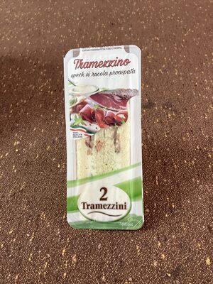Tramezino cu speck, rucola proaspătă și maioneză