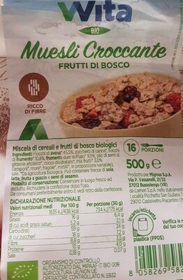 Muesli di cereali e frutti di bosco biologici
