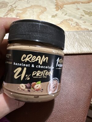 crema proteica nocciola e cioccolato