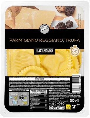 Pasta rellena de parmigiano reggiano y trufa