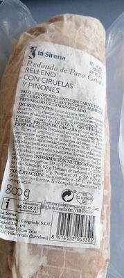 Redondo de pavo crudo relleno de ciruelas y piñones