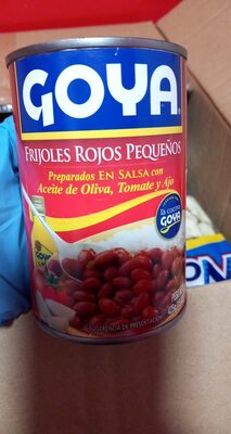 Frijoles rojos pequeños en salsa