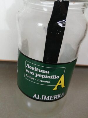 Aceituna con pepinillo