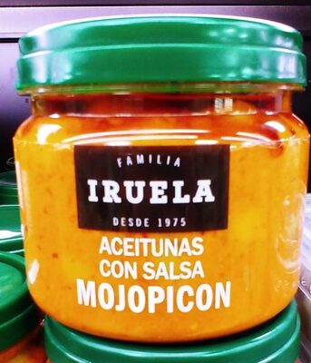 Aceitunas con salsa mojopicón
