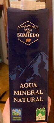 Agua mineral natural