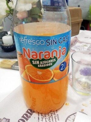 Refresco sin gas naranja sin azúcares añadidos