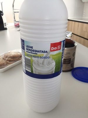 Leche Semidesnatada esterilizada