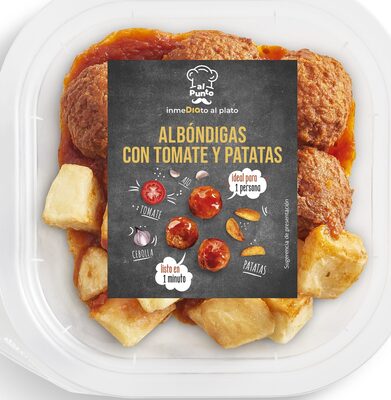 Albóndigas con tomate y patatas