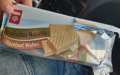 Hazelnut wafers