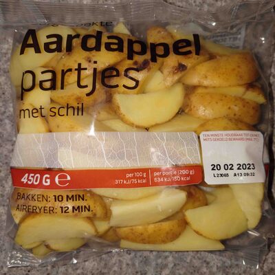 Aardappel partjes met schil